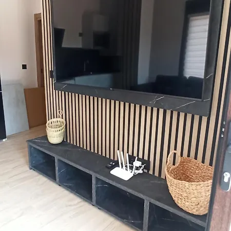 Flower Deluxe Apartment Noja