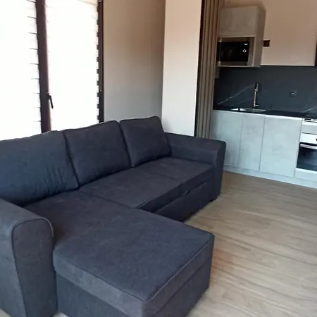 Flower Deluxe Apartment Noja